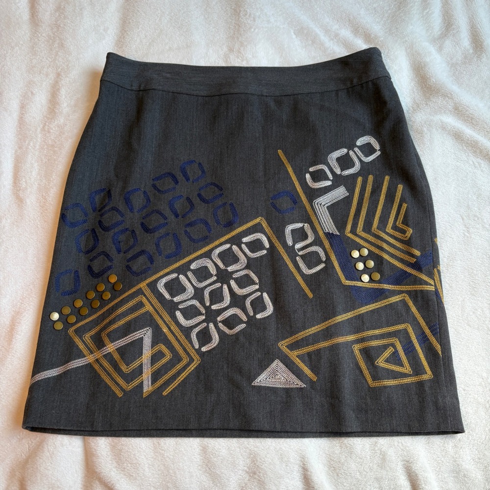 Peter Nygard Gray Geometric Embroidered Studded Mini Skirt Size 12 32185328